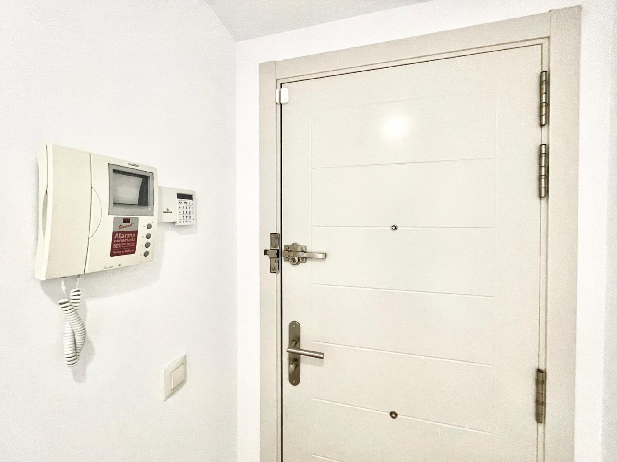 Maravilloso Apartamento Centrico De 70M2, Jardin Propio 40M2 Con Piscina Para Ninos Y Parking Opcional Malaga Zewnętrze zdjęcie
