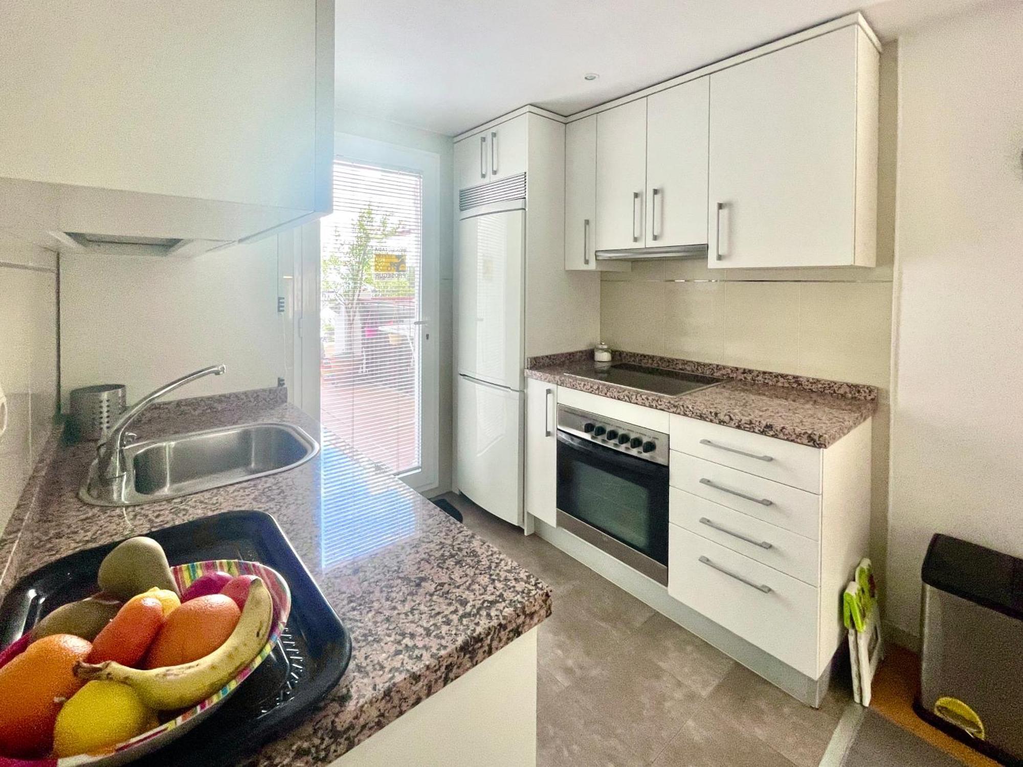 Maravilloso Apartamento Centrico De 70M2, Jardin Propio 40M2 Con Piscina Para Ninos Y Parking Opcional Malaga Zewnętrze zdjęcie